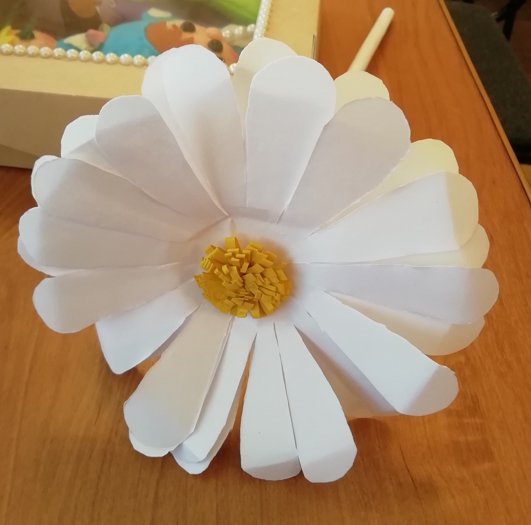 Поделки на праздник белый цветок