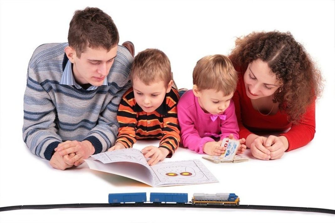 Чтение в год семьи. Родители и дети. Семя и одаренный ребенок. Воспитание ребенка. Родители и школьники.
